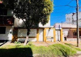 Venta Casa en amplio lote