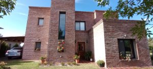 Sale: 5-room house in Laguna, San Francisco Villanueva