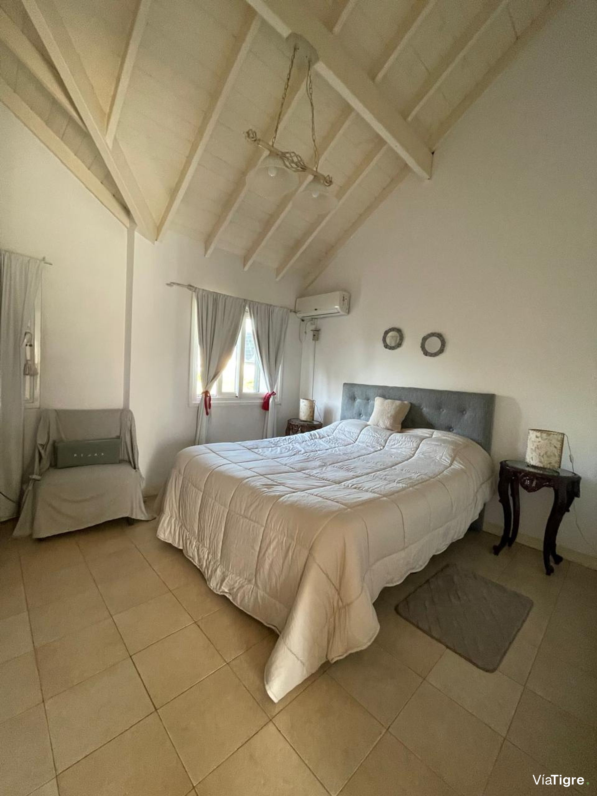 Alquiler.Casa, 5 Amb , Barrancas de San José.