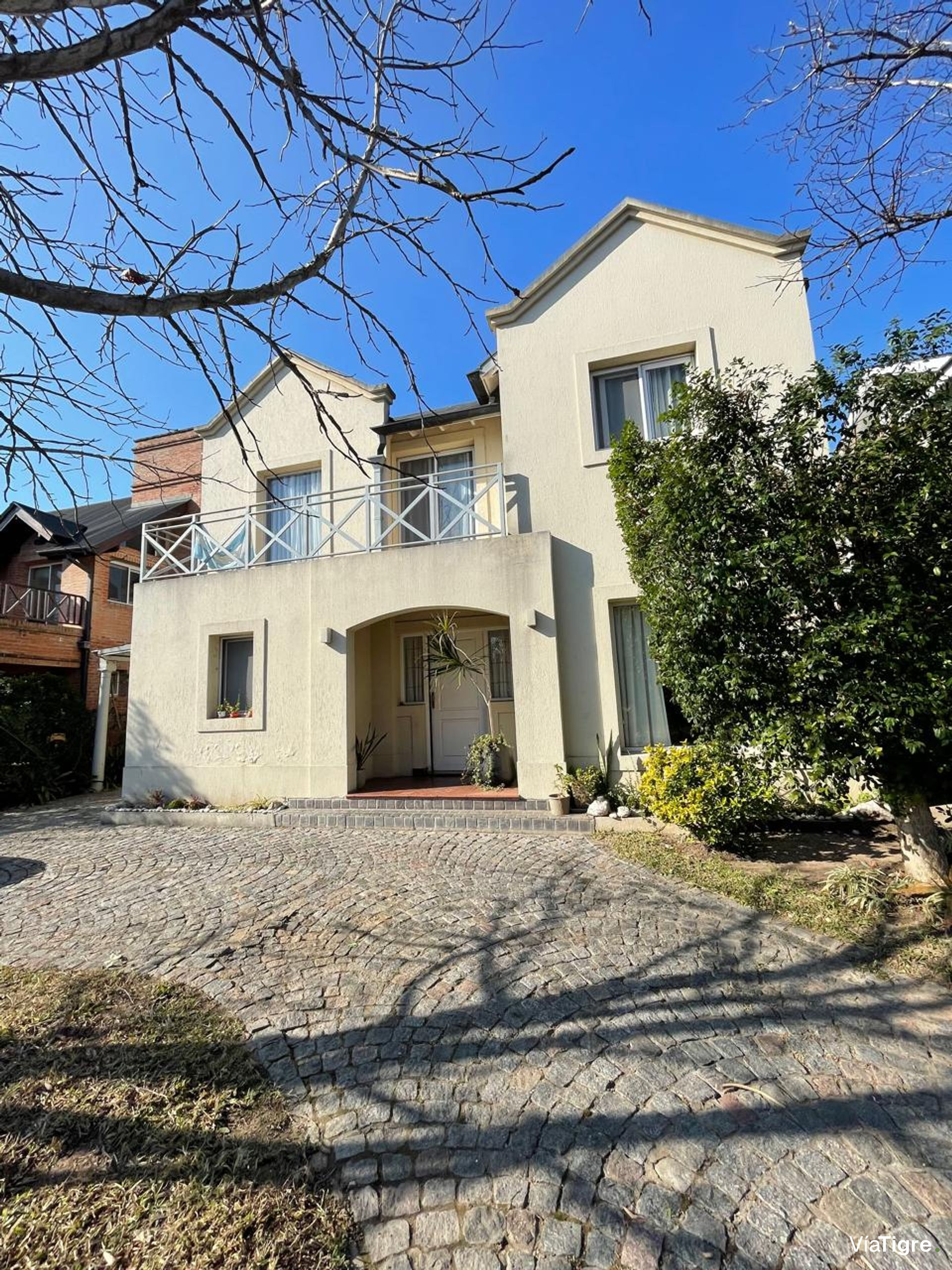 Alquiler.Casa, 5 Amb , Barrancas de San José.