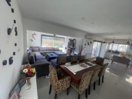 For Sale: 6-Room House in San Rafael with Garden and Pool