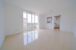 2 bright rooms. Amenities. Covered parking.