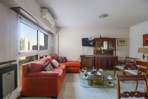 Alquiler departamento 2 ambientes Olivos con patio