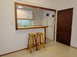 Alquiler departamento 2 ambientes Olivos con patio