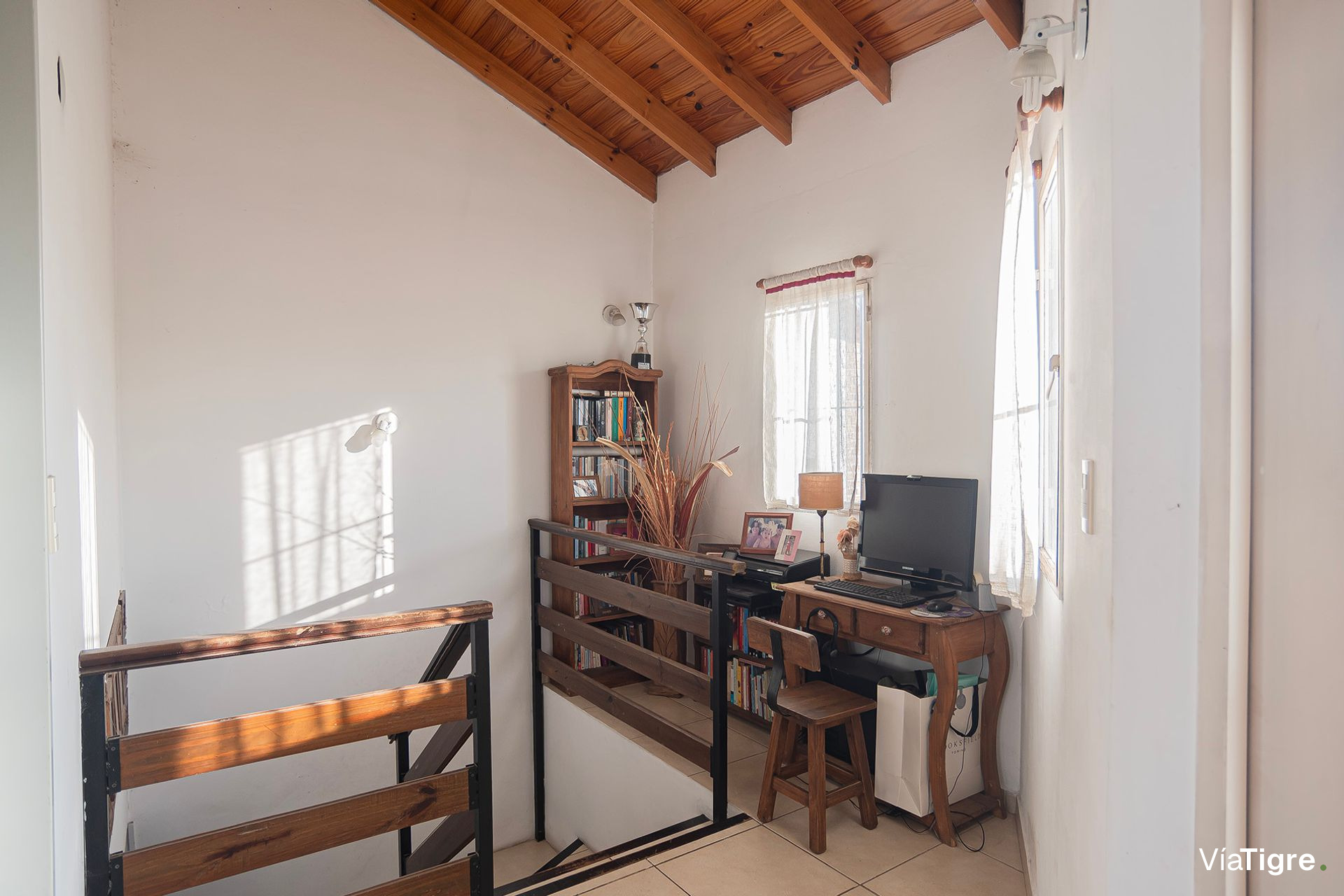 Venta PH 3 ambientes Carapachay - Luminoso