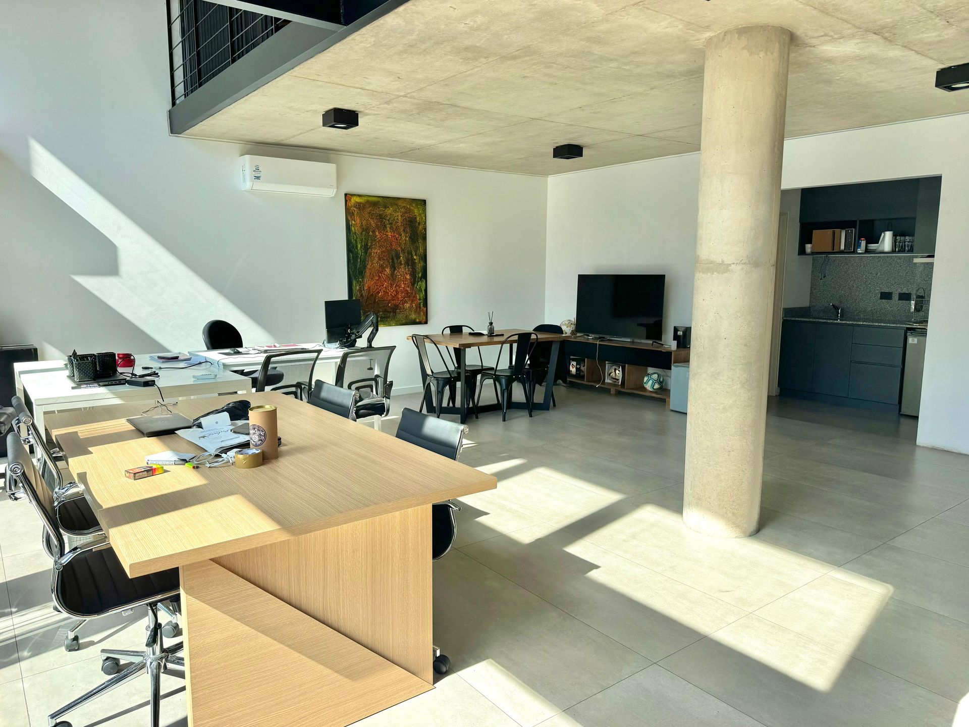 Venta Oficina Premium amoblada 2 cocheras Olivos