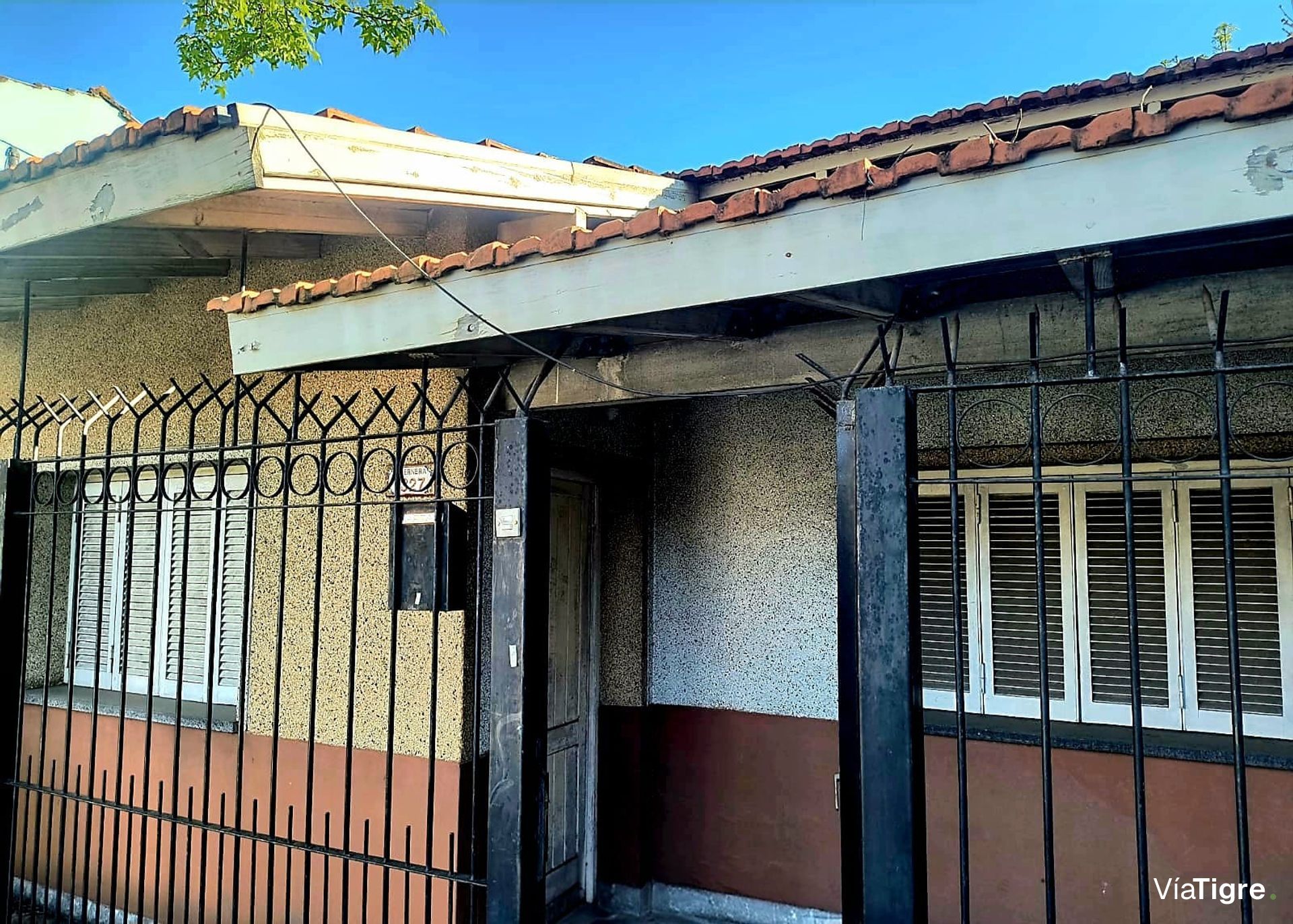 Venta casa 3 ambientes jardín cocheraVilla Adelina