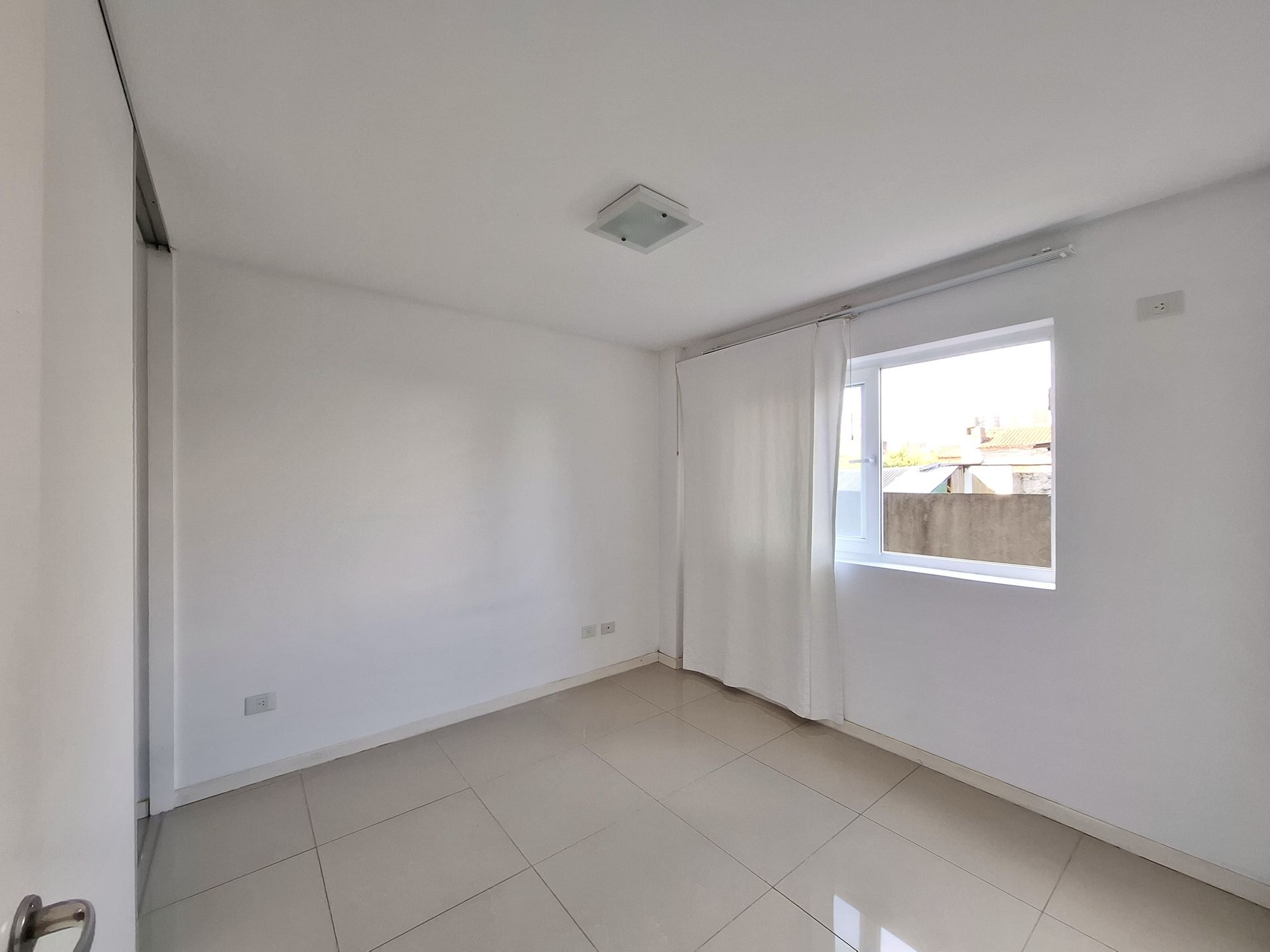 Venta casa 3 ambientes jardín cocheraVilla Adelina