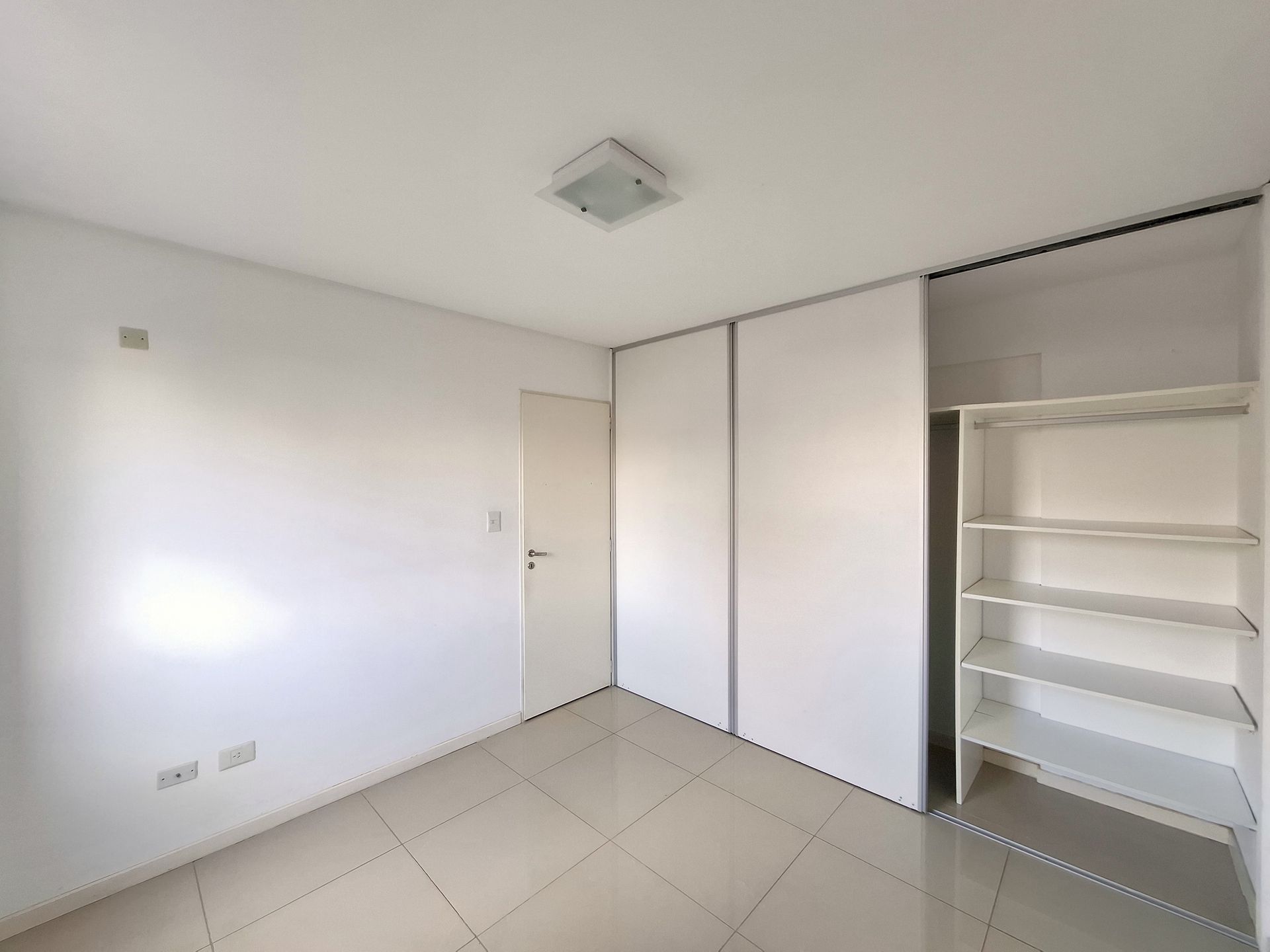 Venta casa 3 ambientes jardín cocheraVilla Adelina