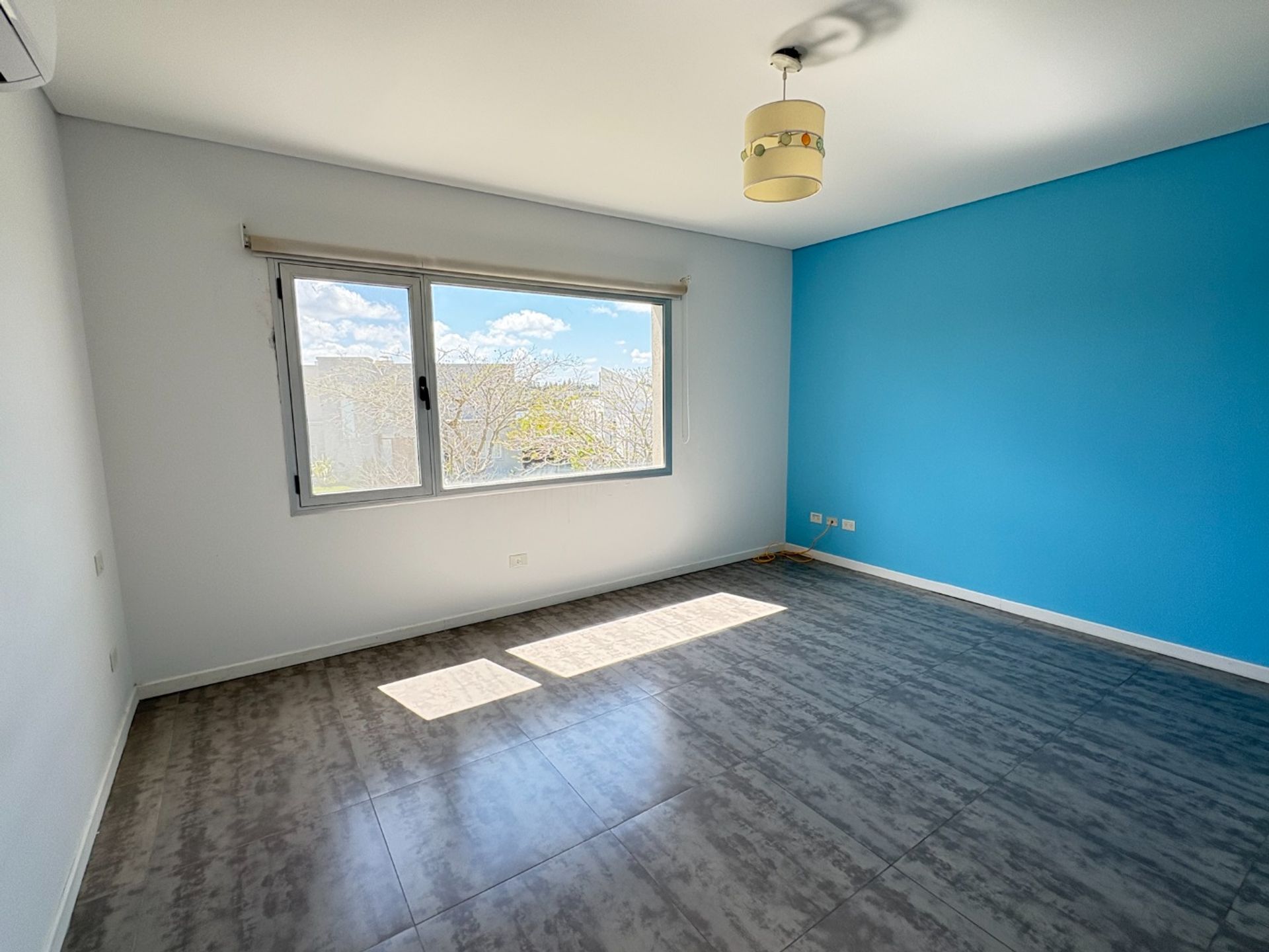 CASA alquiler 3 dormitorios en SUITE + 2 PLAYROOM