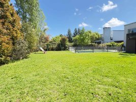 House for rent, 3 bedrooms in suite + 2 playrooms