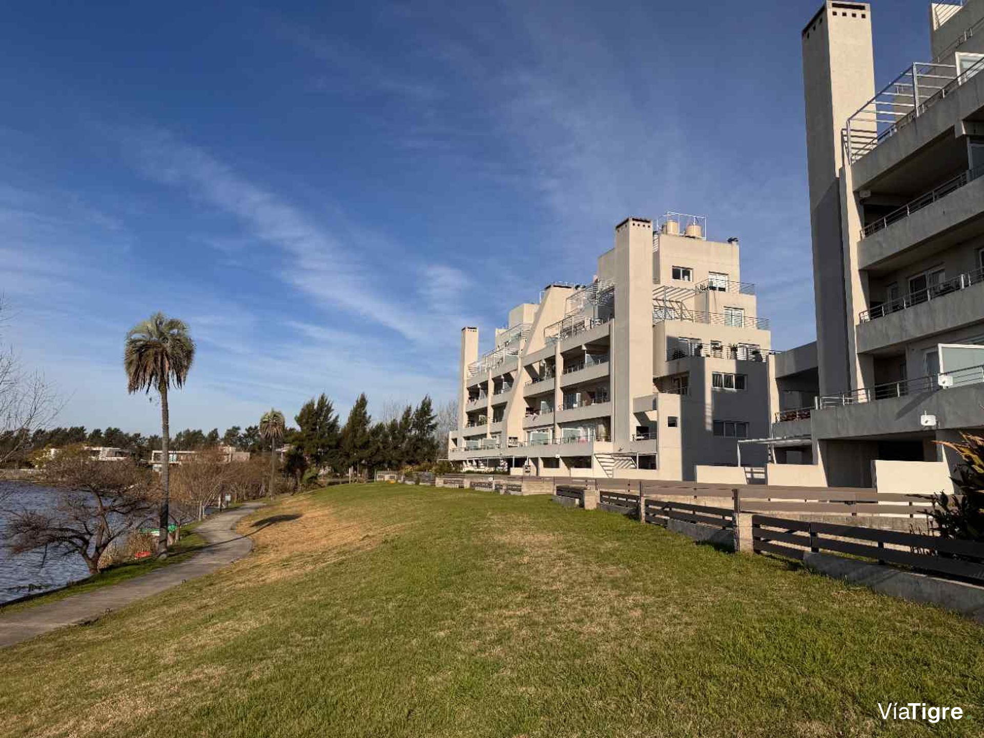 Depto 3 ambientes con Jardín propio en Vila Vela