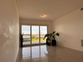 Depto 3 ambientes con Jardín propio en Vila Vela