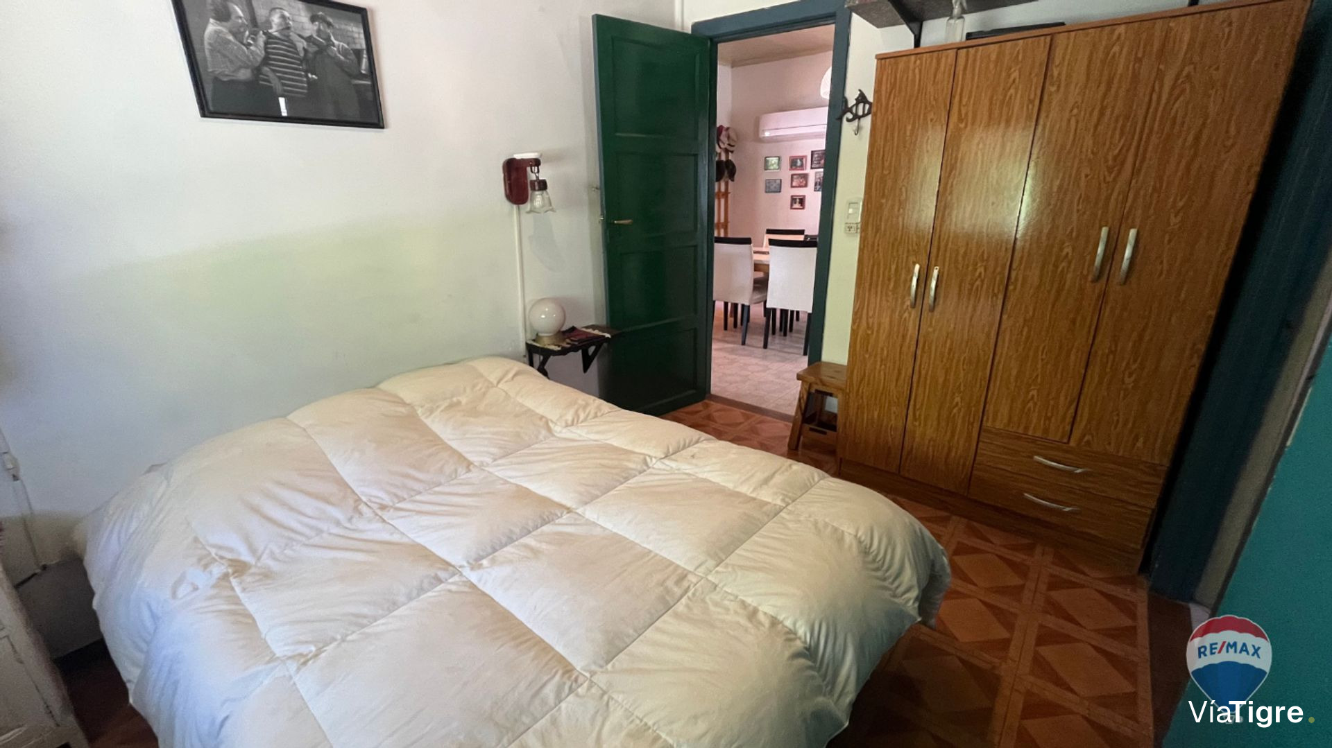 Venta Casa 3 Ambientes con cochera y gran parque