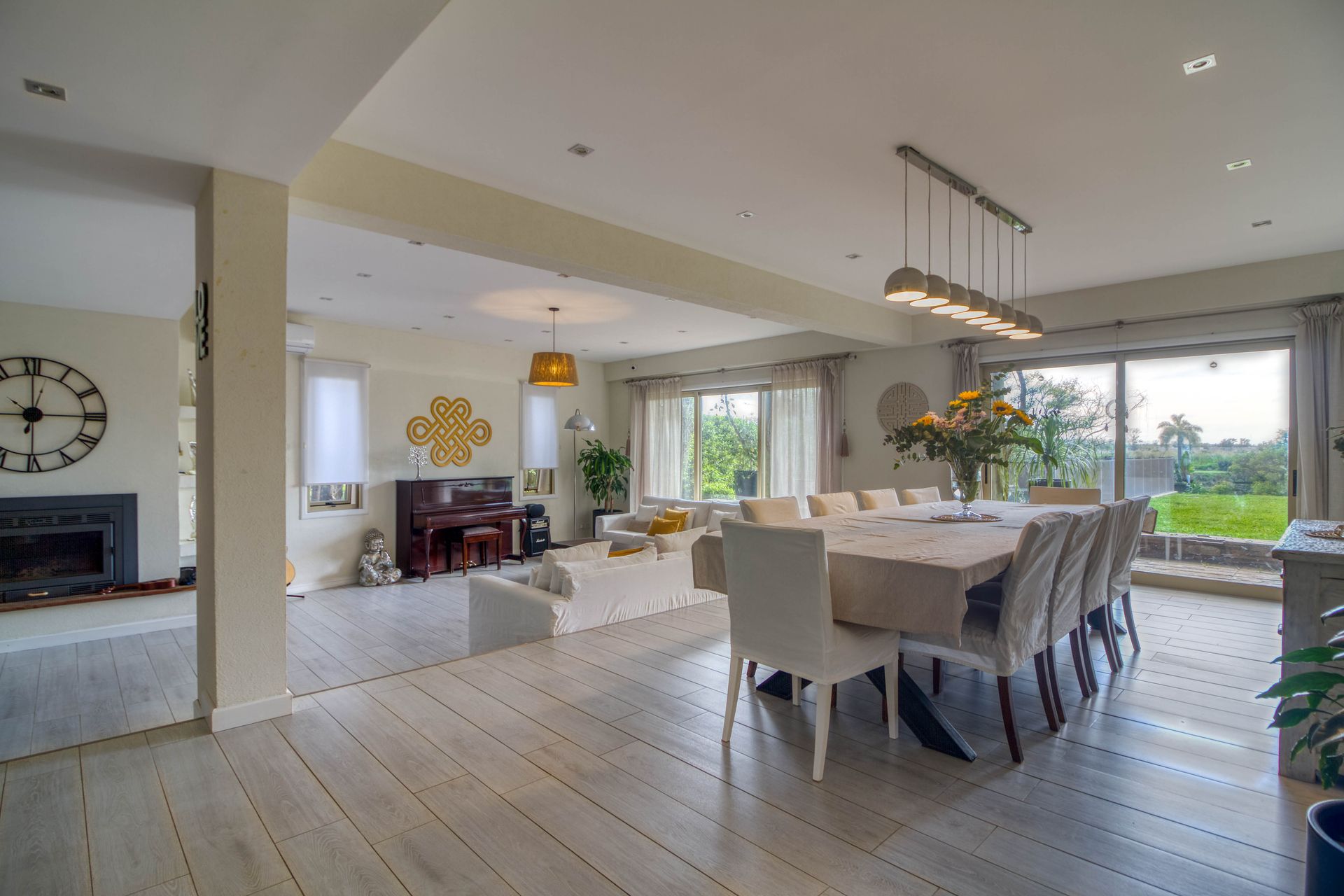Venta casa 5 amb Olivos con jardín y cochera