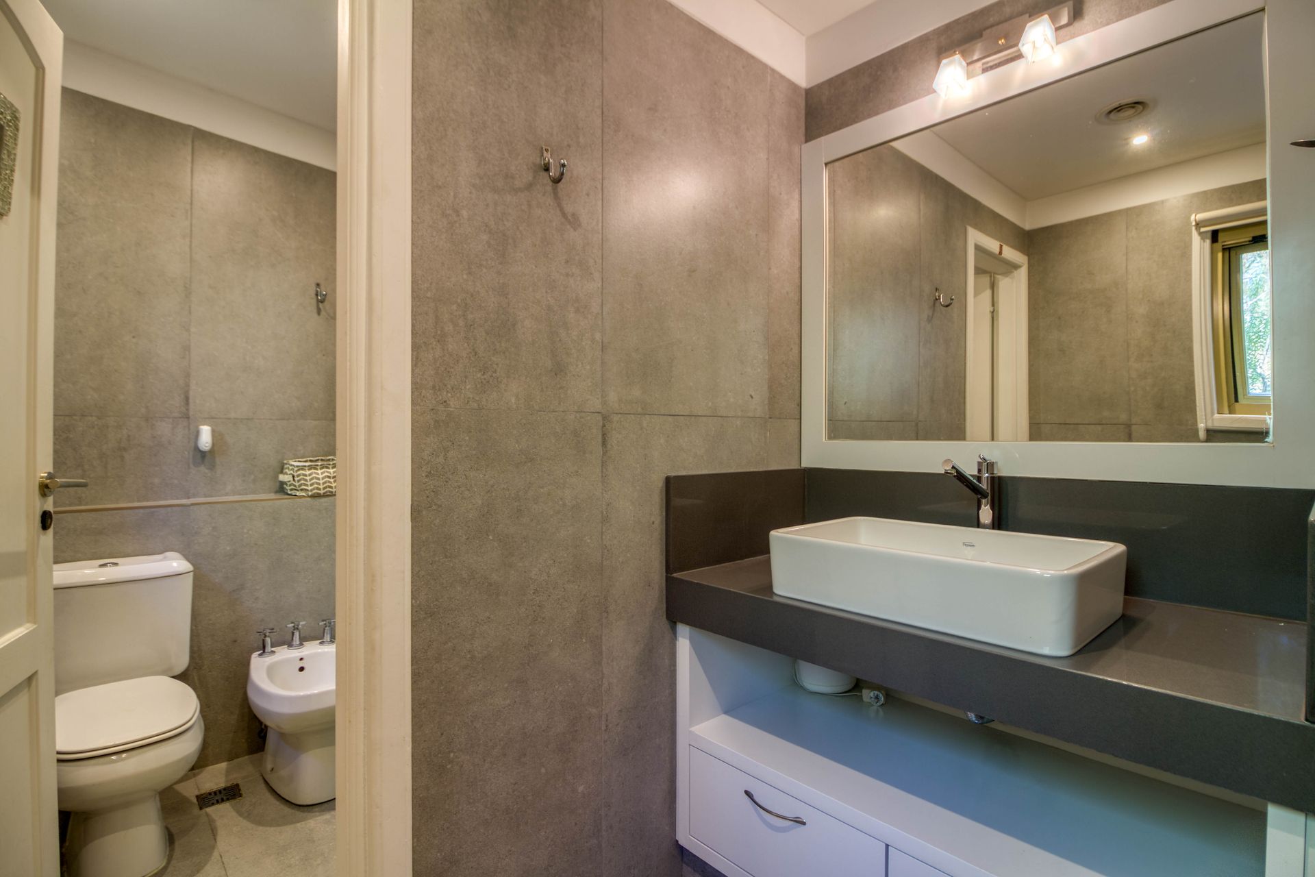Venta casa 5 amb Olivos con jardín y cochera