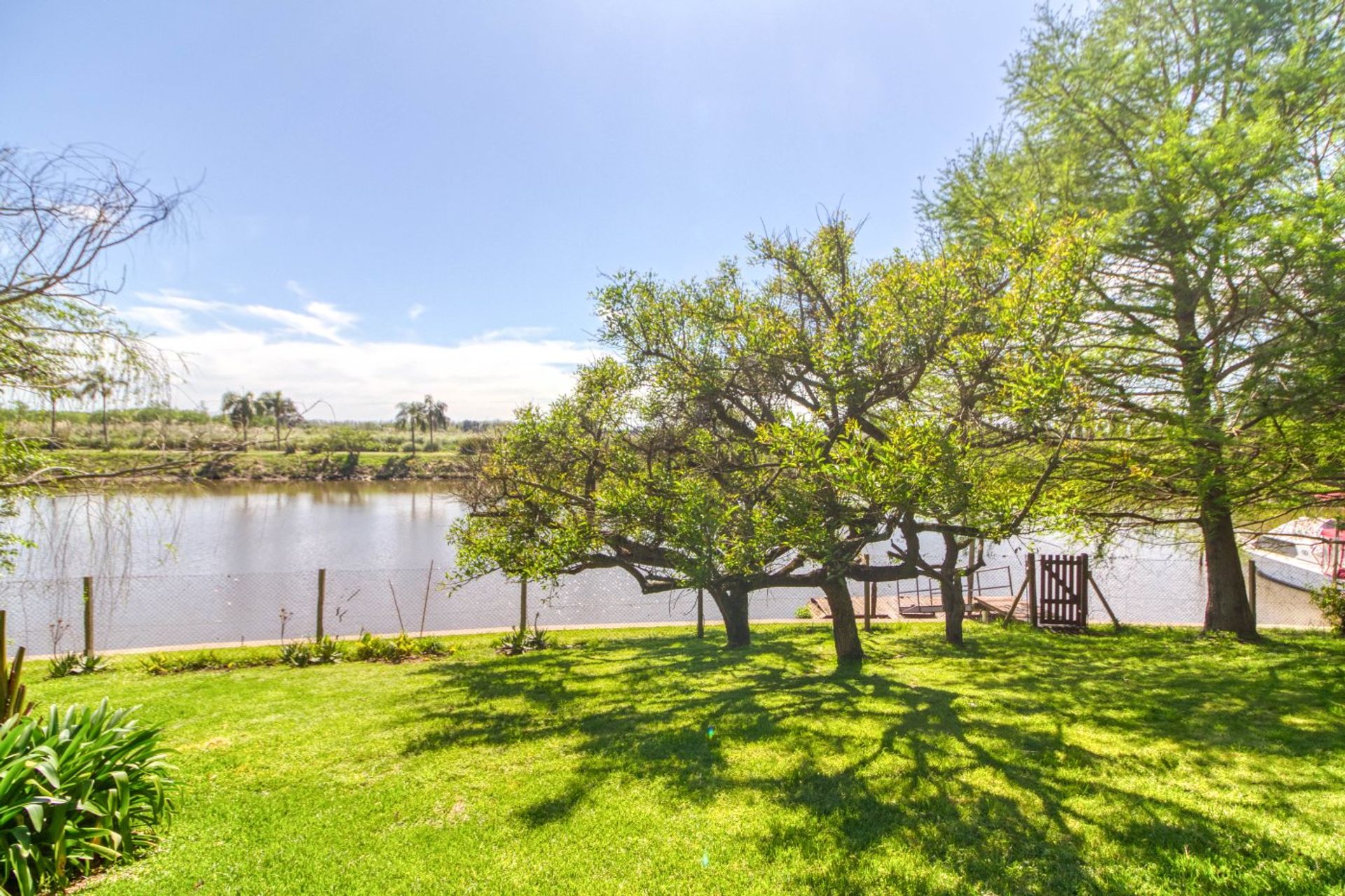 Venta casa 5 amb Olivos con jardín y cochera