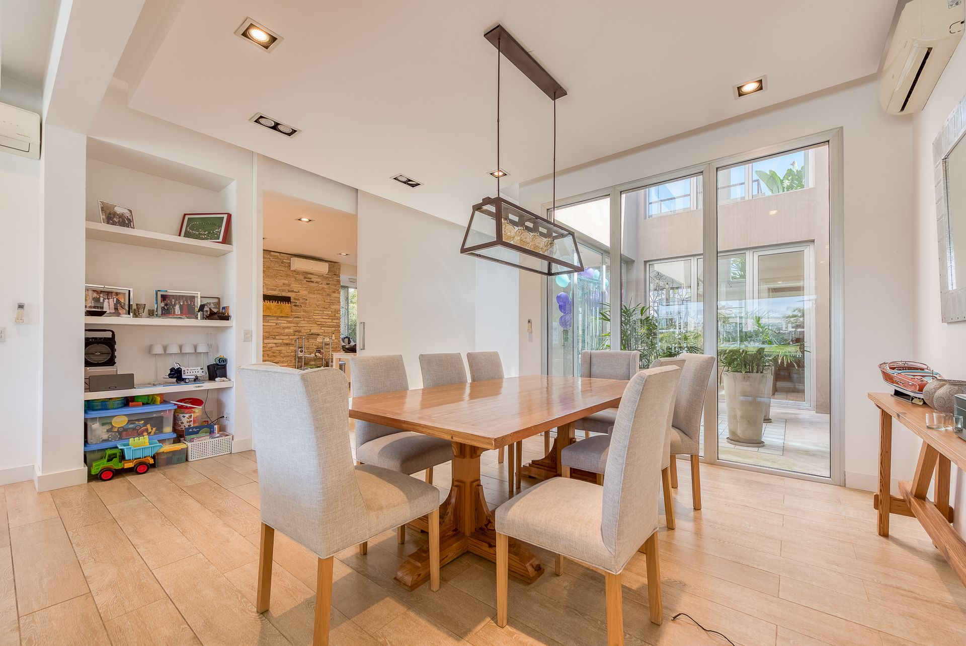 Venta Dpto en Duplex 3 ambientes Florida Cochera