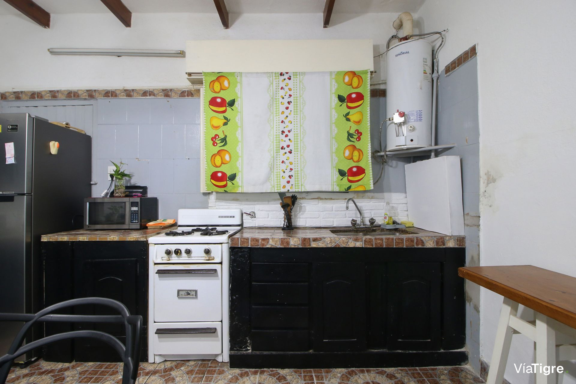 ALQUILA CASA 3 AMBIENTES tipo PH BECCAR C/COCHERA