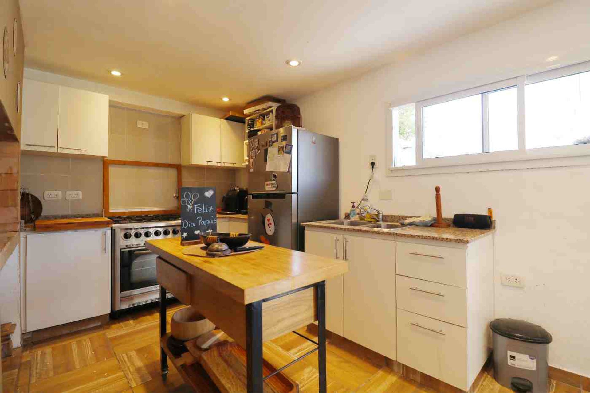 Venta Casa 4 Ambientes Pileta Quincho Cochera