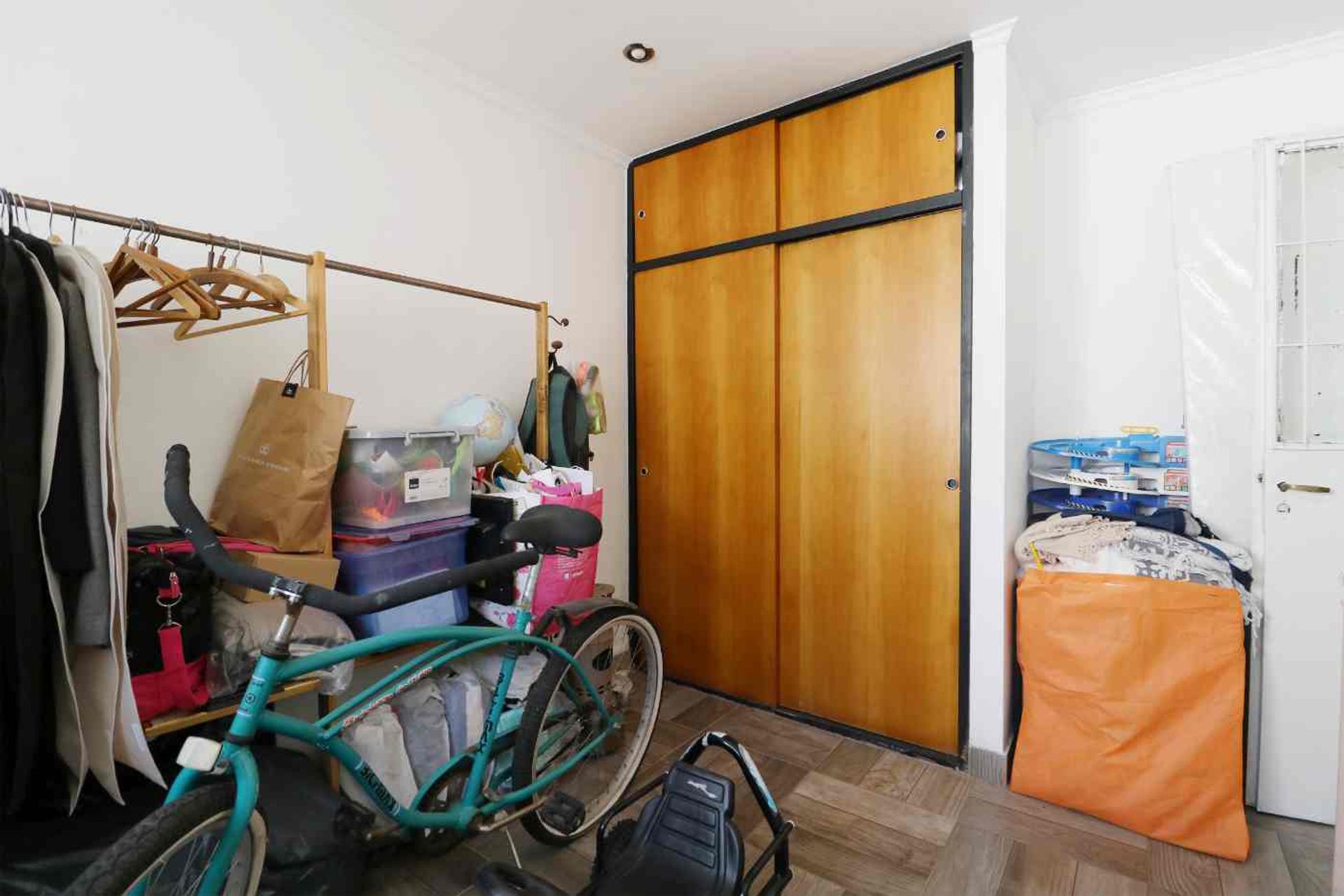 Venta Casa 4 Ambientes Pileta Quincho Cochera
