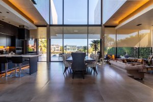 House for Sale, Albanueva Neighborhood, 8 Rooms, by Tigre River