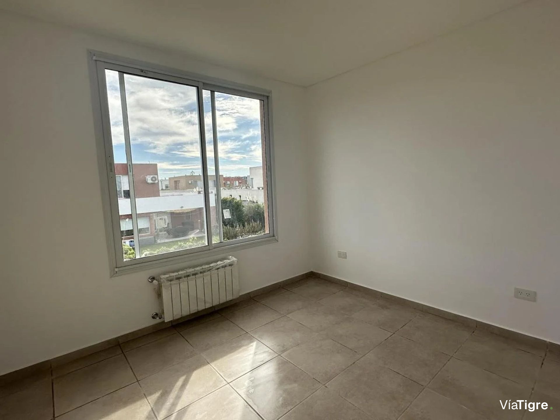Venta Casa 3 amb. Jardin Casas de Sta Maria Tigre