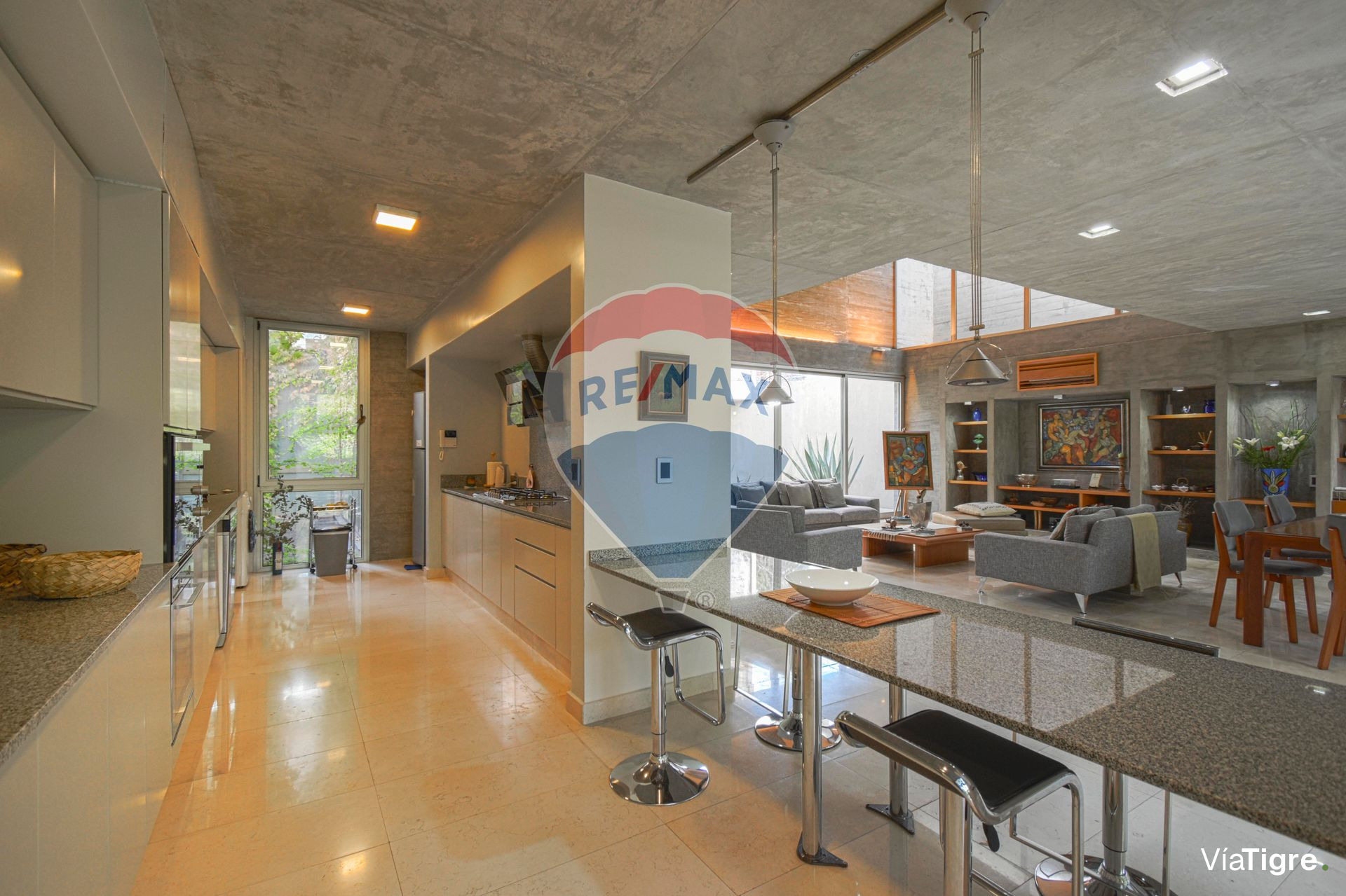 Venta Casa a estrenar en Martínez de diseño