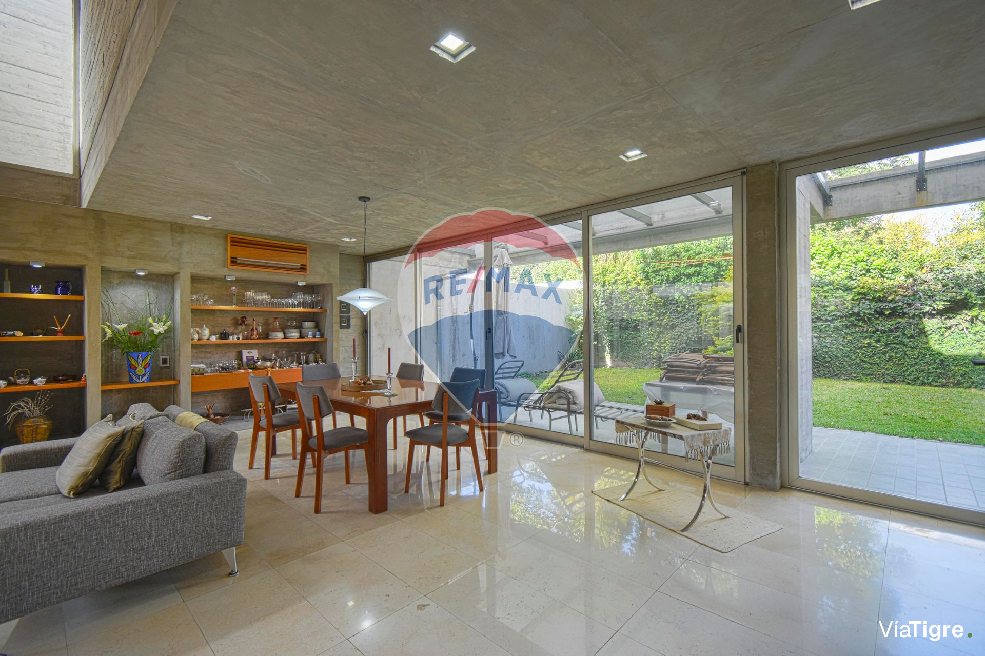 Venta Casa a estrenar en Martínez de diseño