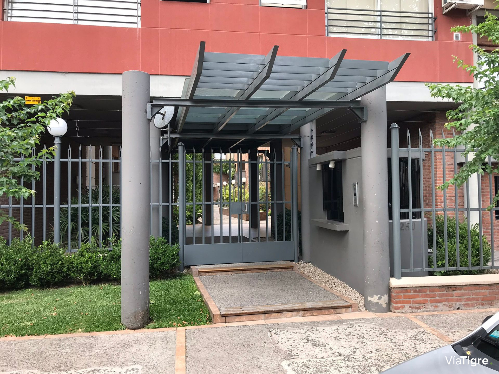 Venta Casa a estrenar en Martínez de diseño