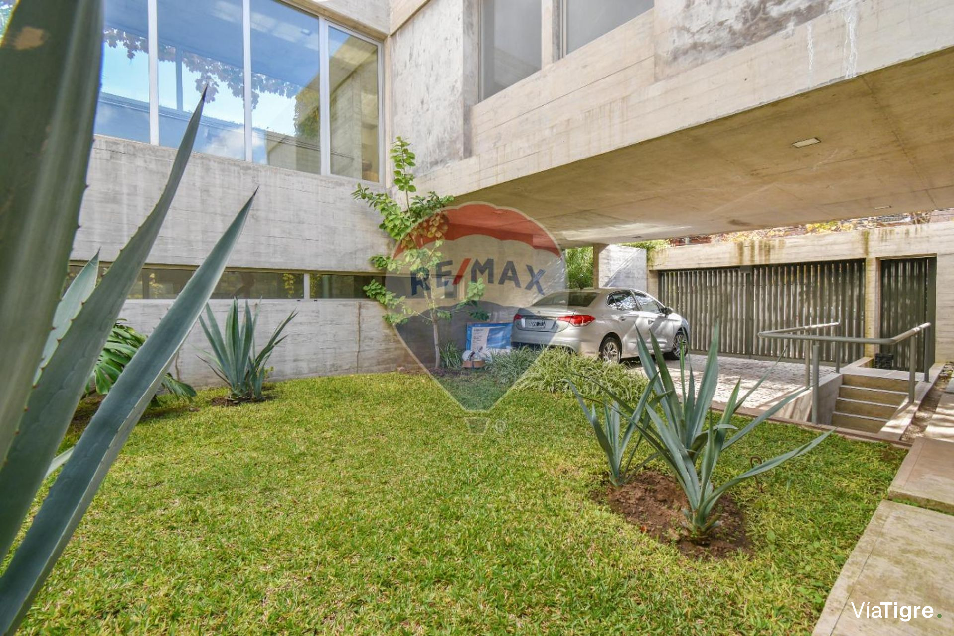 Venta Casa a estrenar en Martínez de diseño