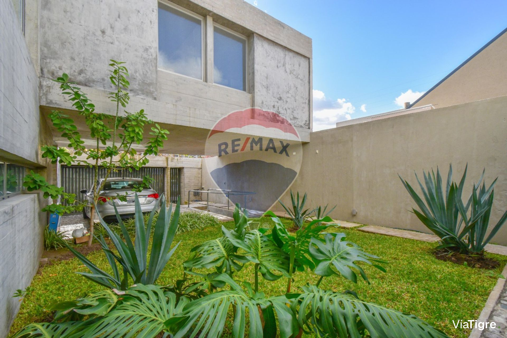Venta Casa a estrenar en Martínez de diseño
