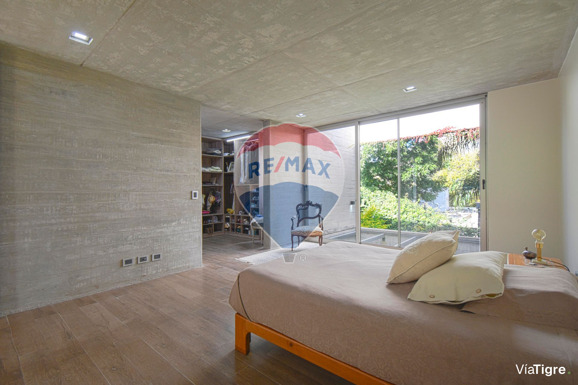 Venta Casa a estrenar en Martínez de diseño