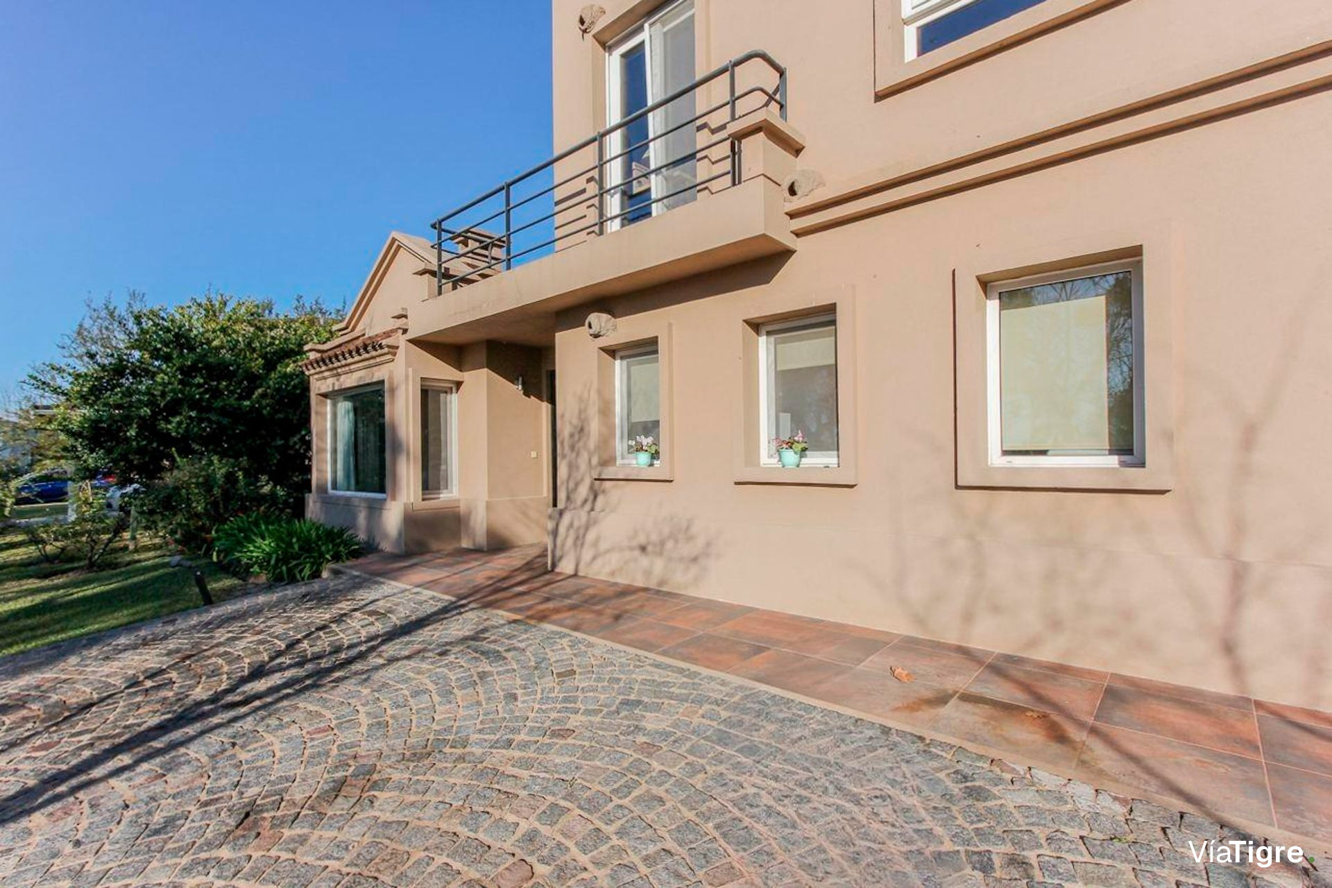 Casa en venta Nordelta - Amoblada