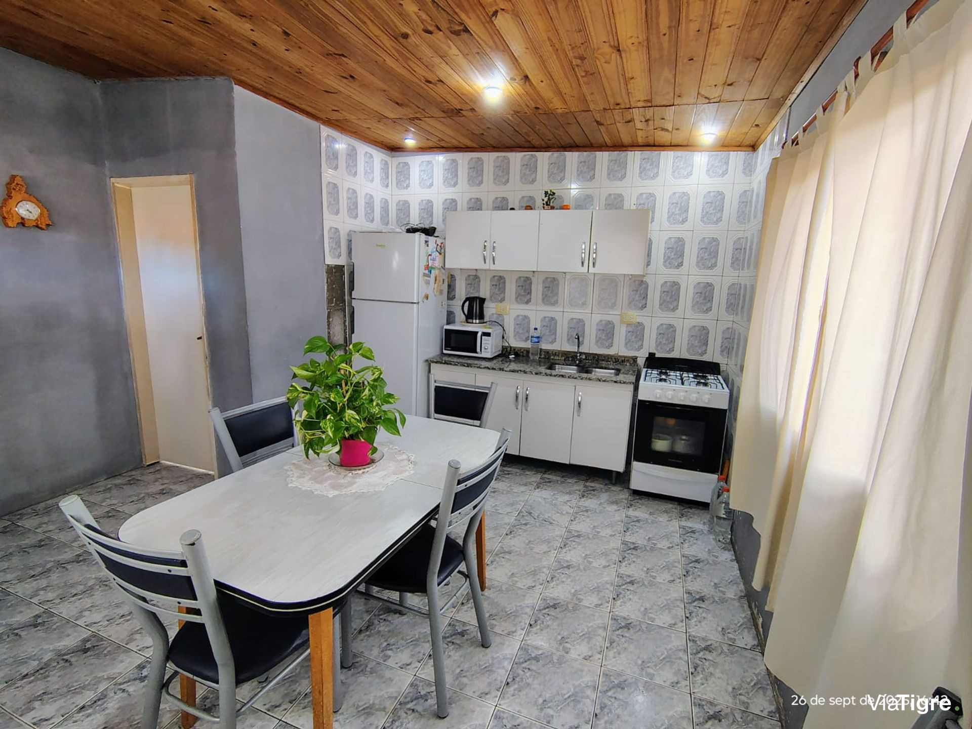 Venta Casa 3 Ambientes + Un 2 Ambientes En Pb
