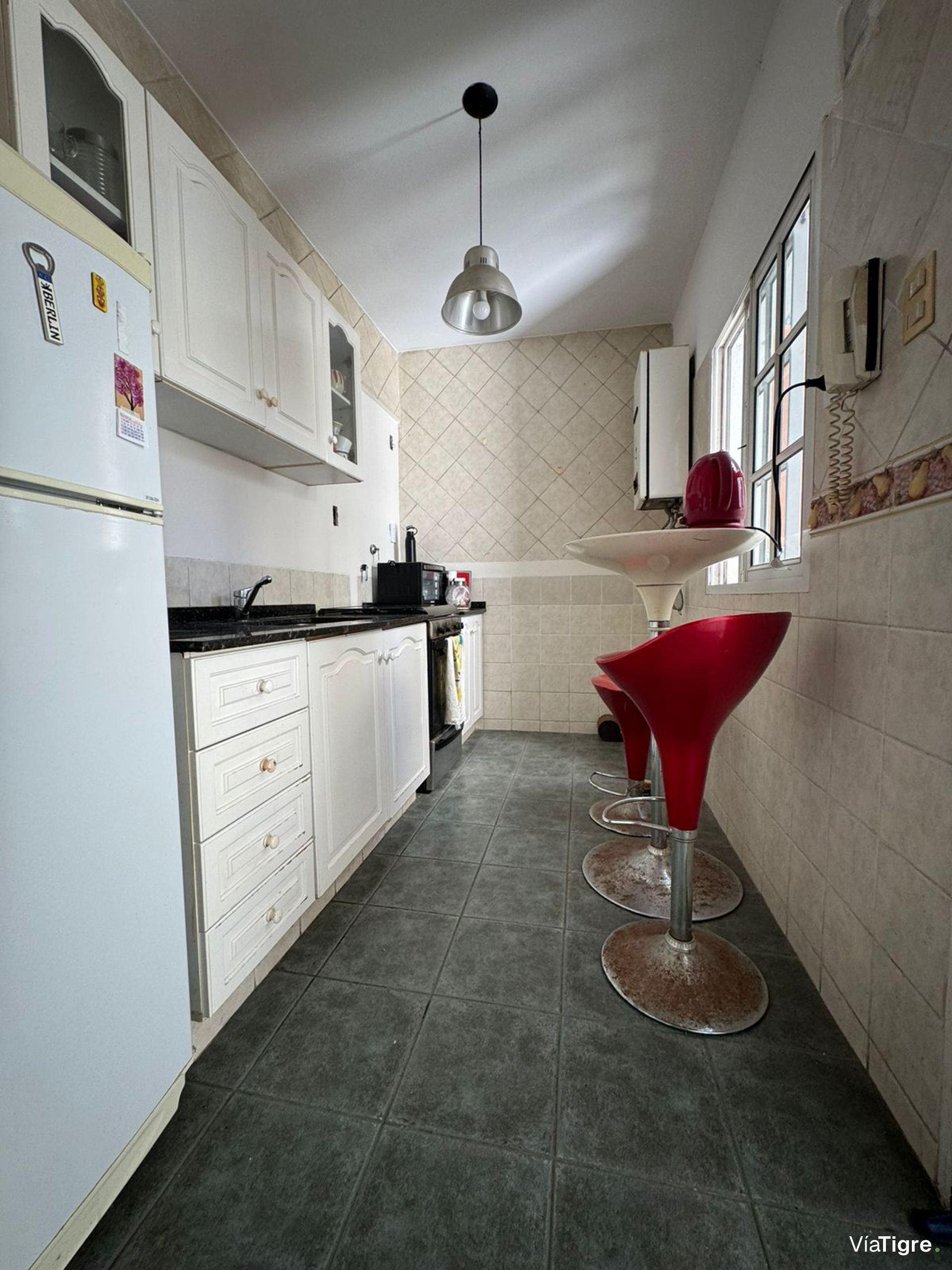 Venta Casa 3 Ambientes + Un 2 Ambientes En Pb