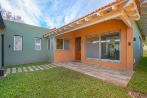 Departamento 3 Dormitorios C Terraza Y Cochera