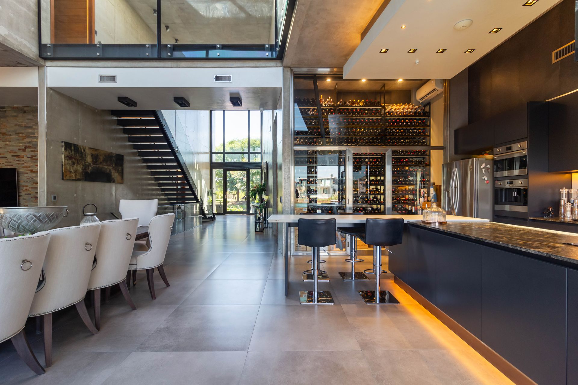Casa en Sunny Tigre | Sobre calle principal