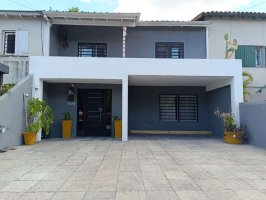 Casa en venta Tigre jardin y pileta.