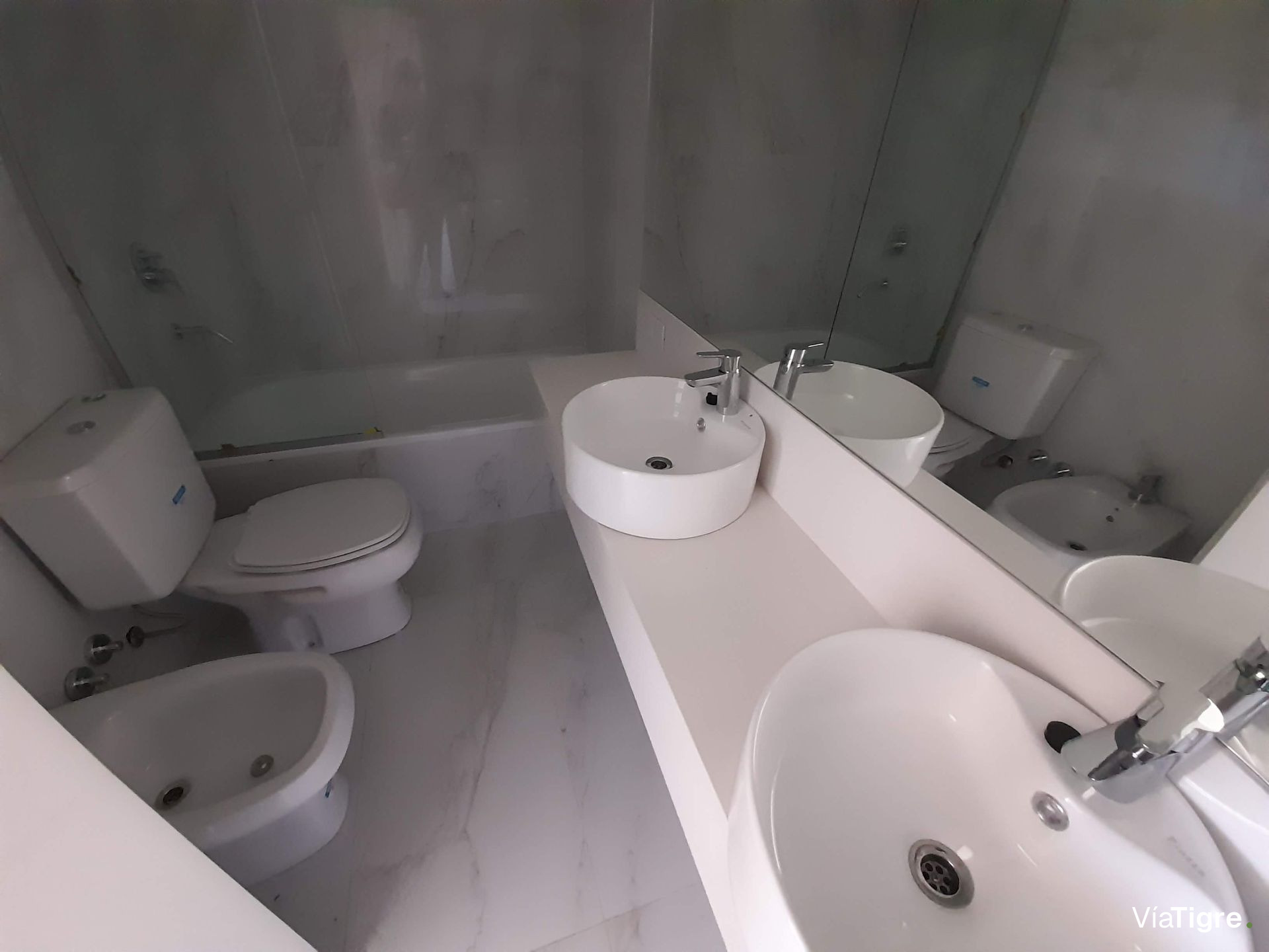 Vende tres amb en Brickell Boulevar Tigre Piso 17