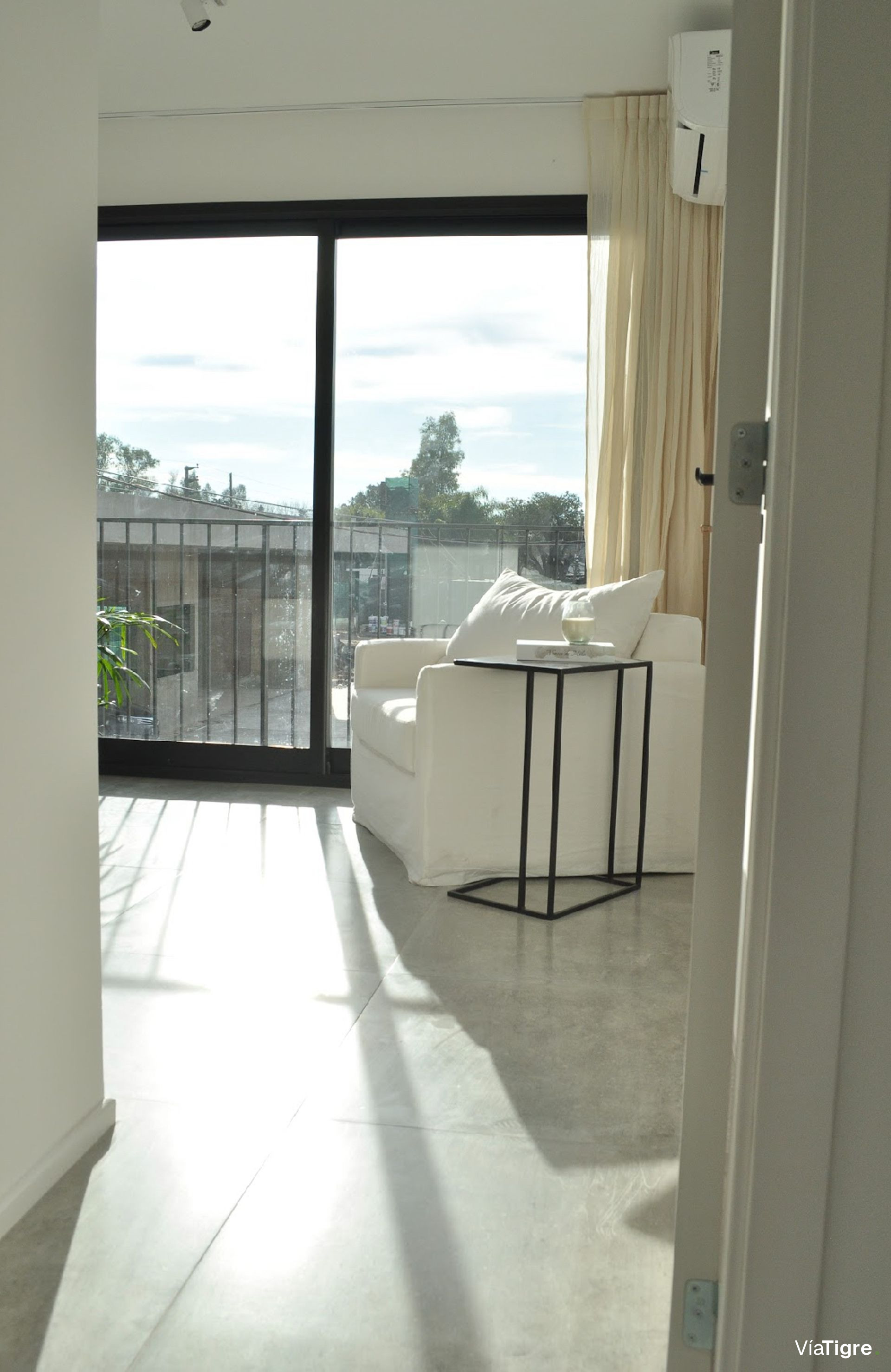 Vende Monoambiente Brickell Remeros balcón, pileta