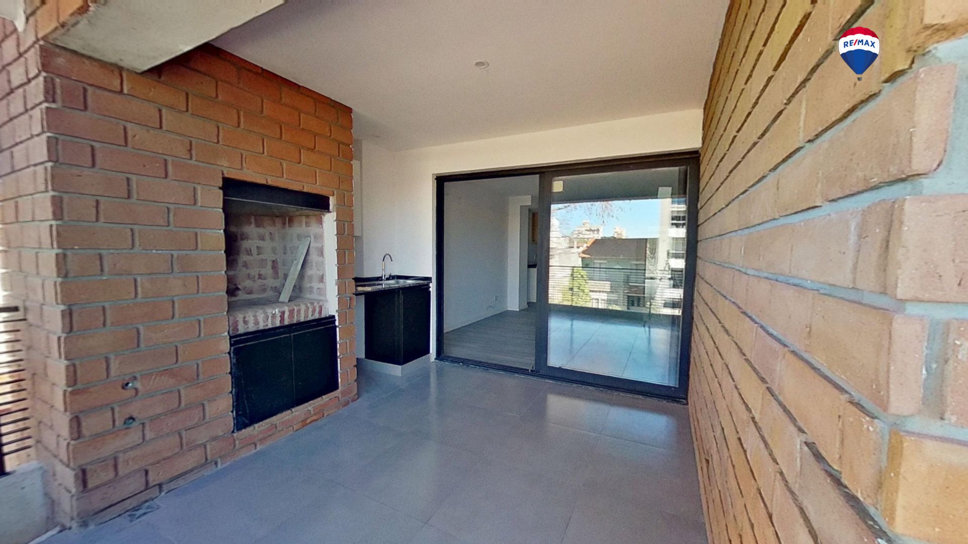 Departamento en Venta. 2 amb. c/ cochera V. López