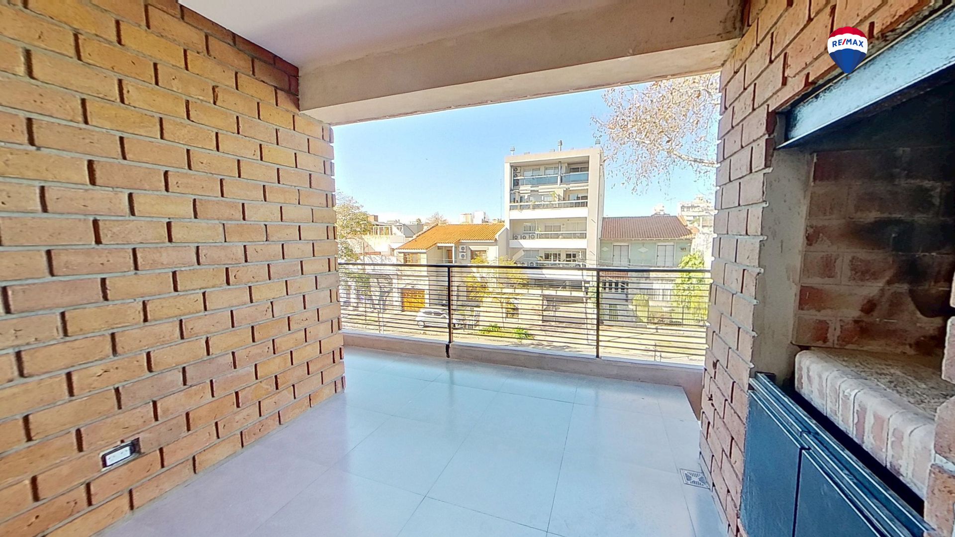 Departamento en Venta. 2 amb. c/ cochera V. López