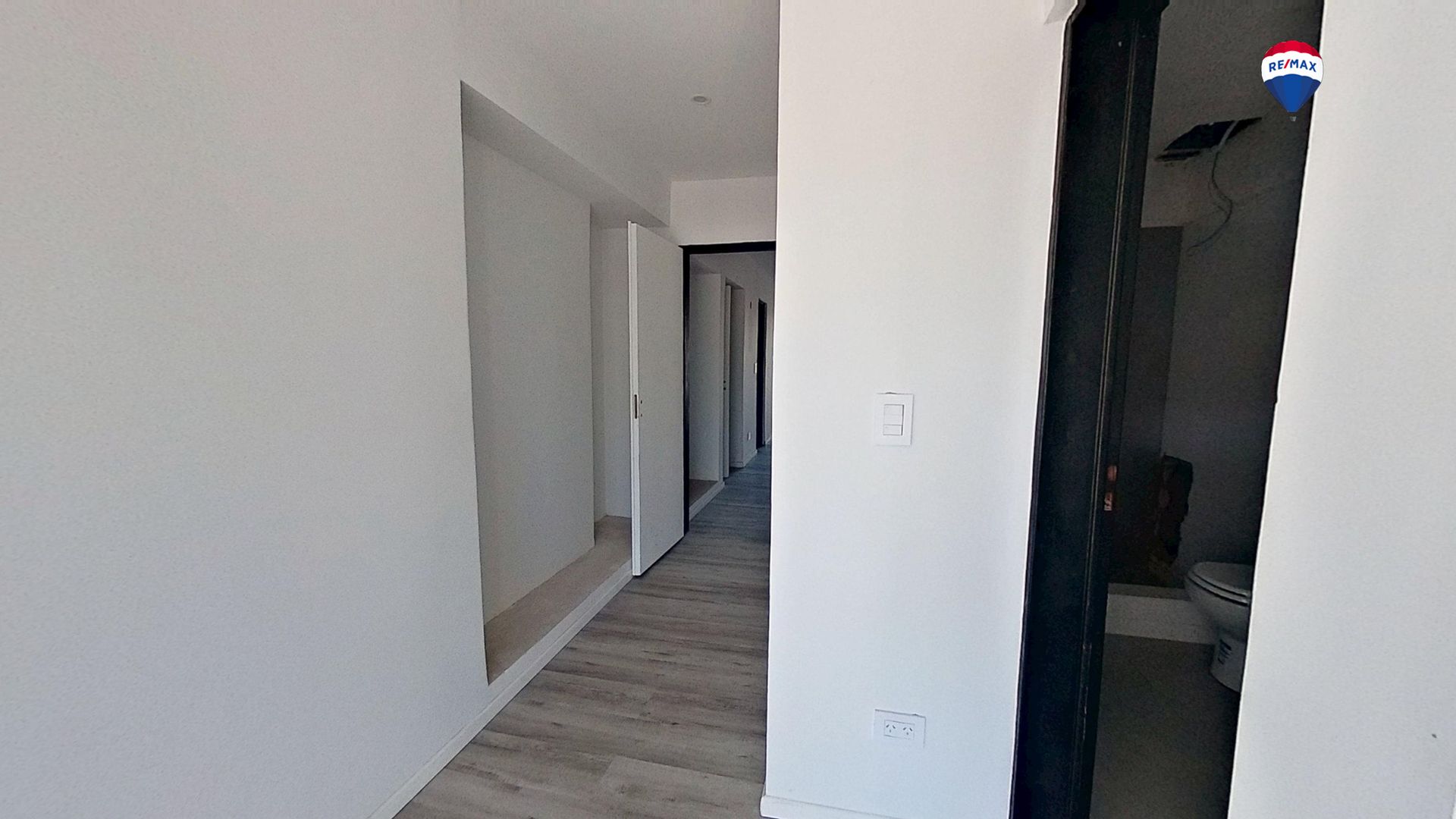 Departamento en Venta. 2 amb. c/ cochera V. López