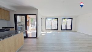 Duplex 3-room Apartment for Sale with Terrace and Garage, V López