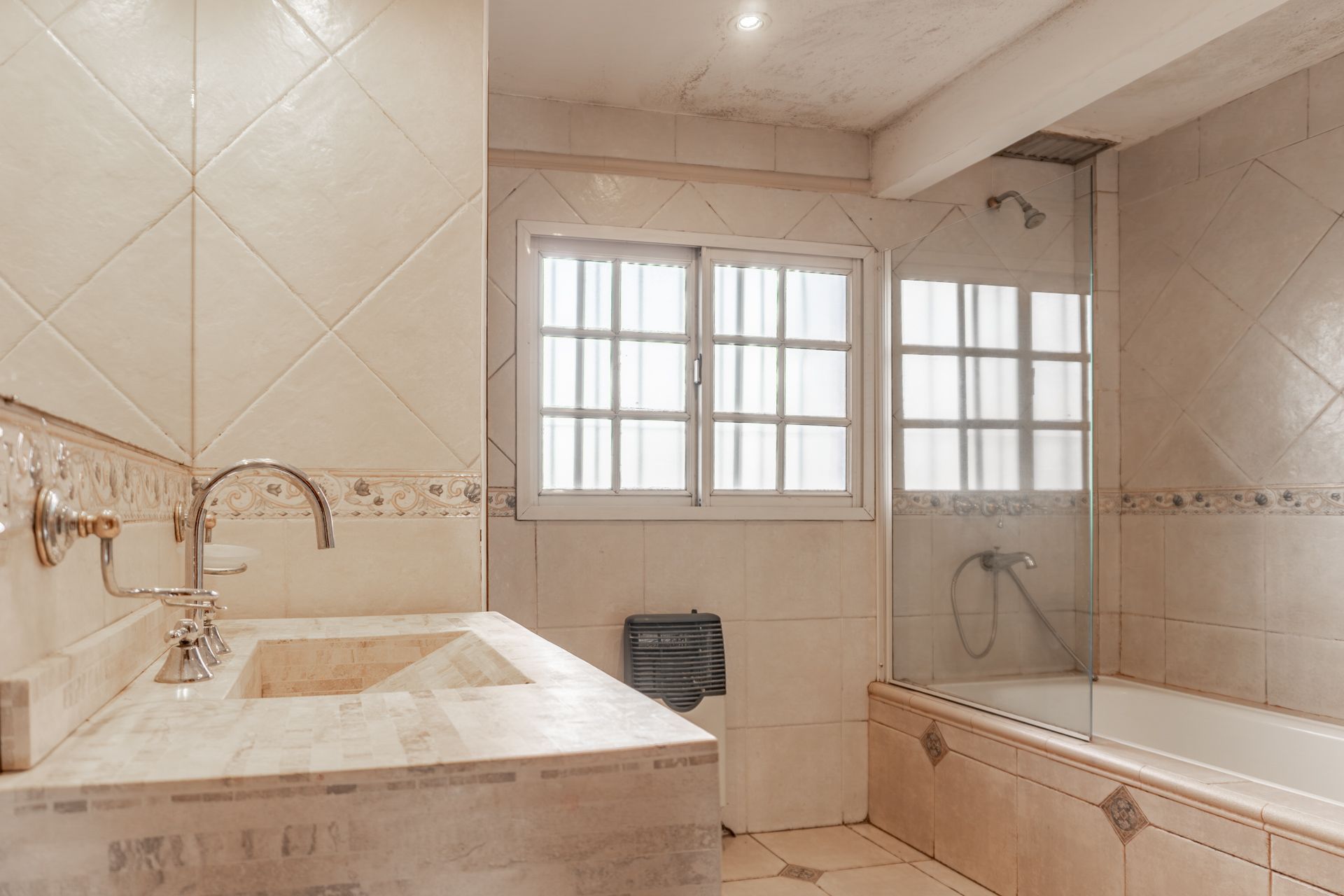 Venta casa 5 amb jardin, Boulogne, San Isidro