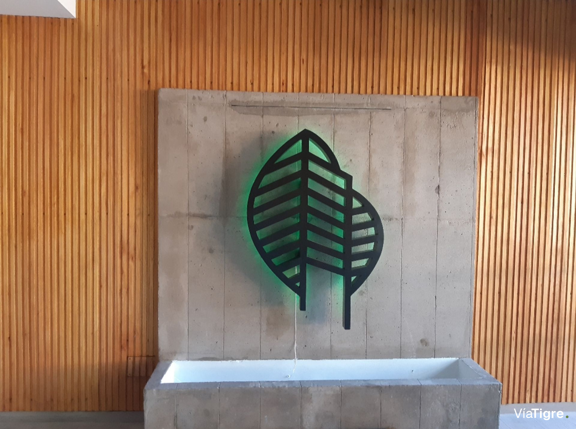 Local en P.B en Edificio Nature -Tigre Centro