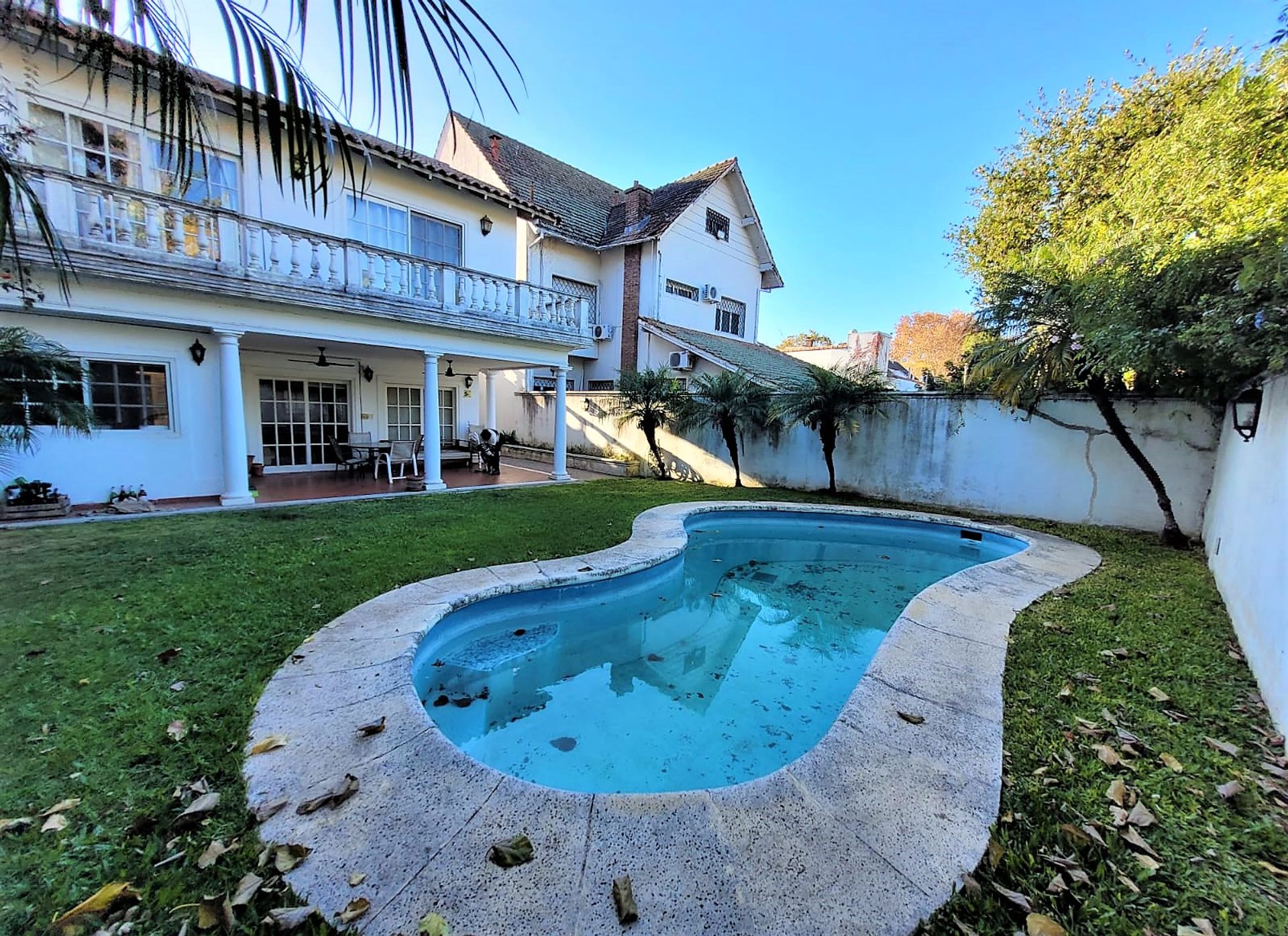 Venta lote o local o galpón comercial libertador