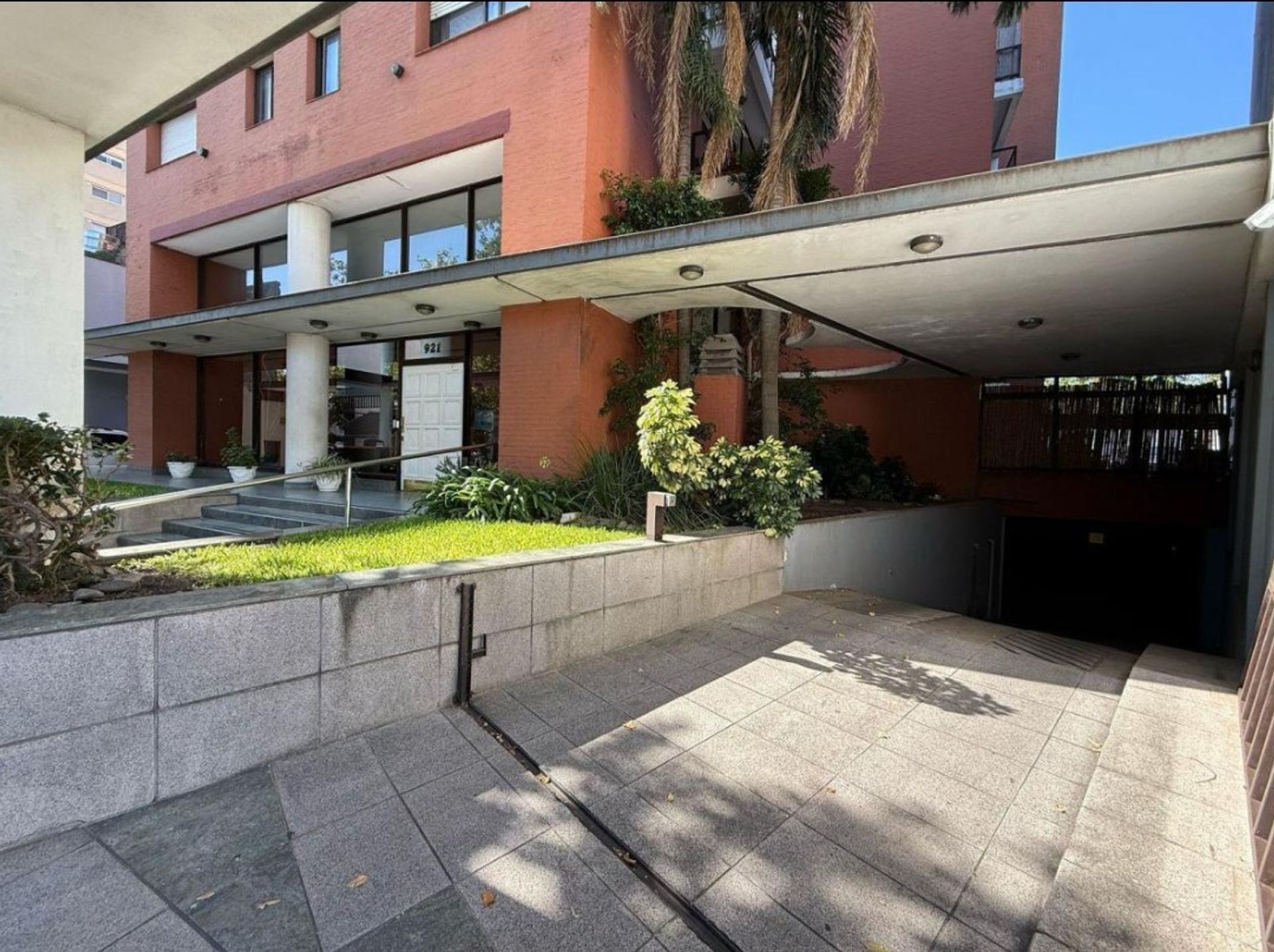 2-room Apartment for Sale in San Isidro with Garage and Balcony