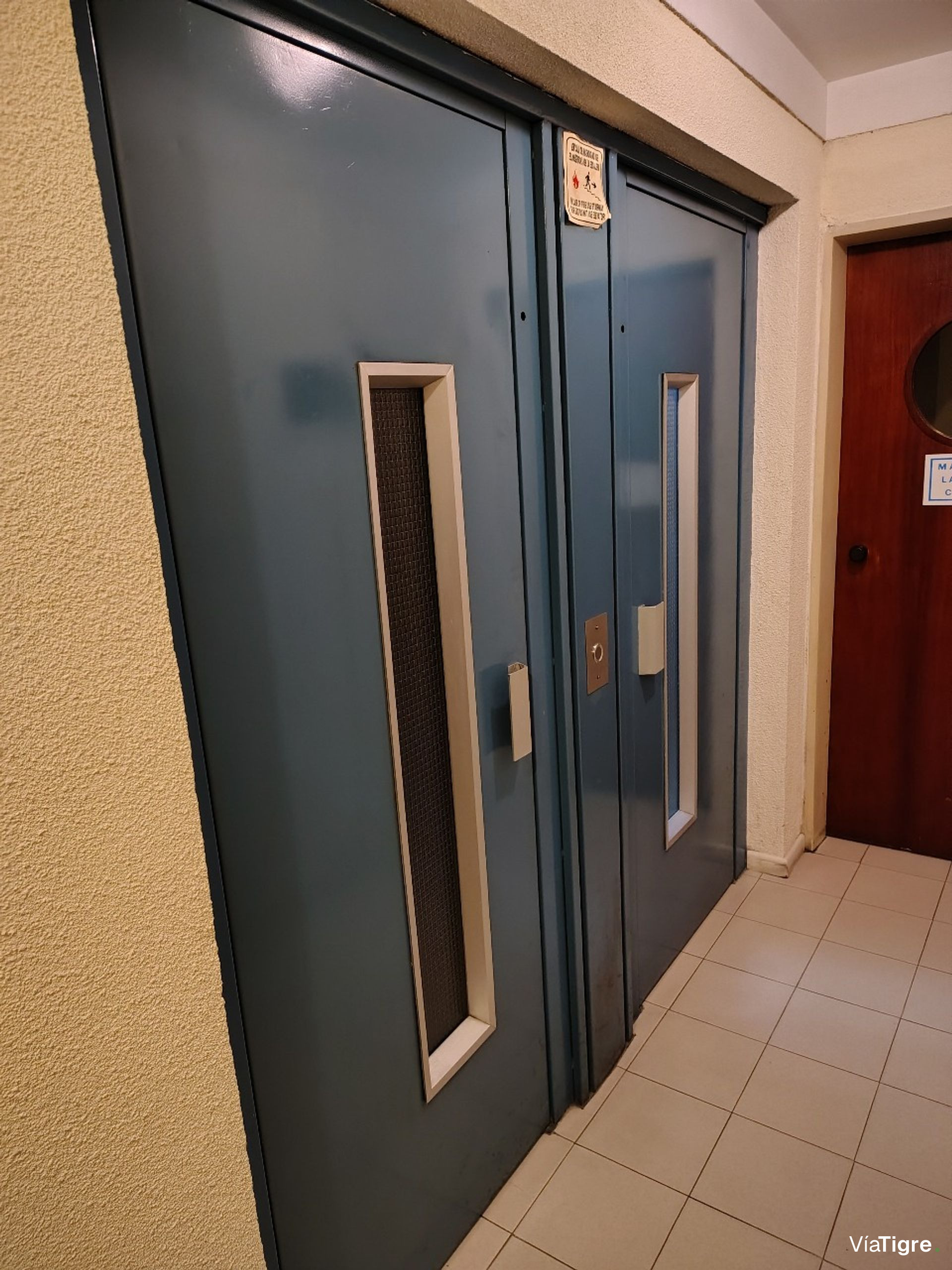 Dep 2 amb en venta San Isidro con cochera y balcón